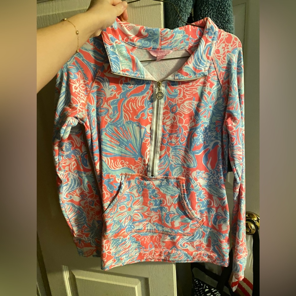 Women’s lily pulitzer pullover